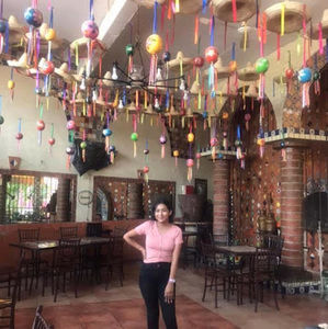 Meet your Posher, Valeria